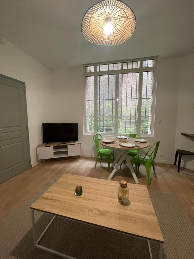 L'oratoire Apartment *